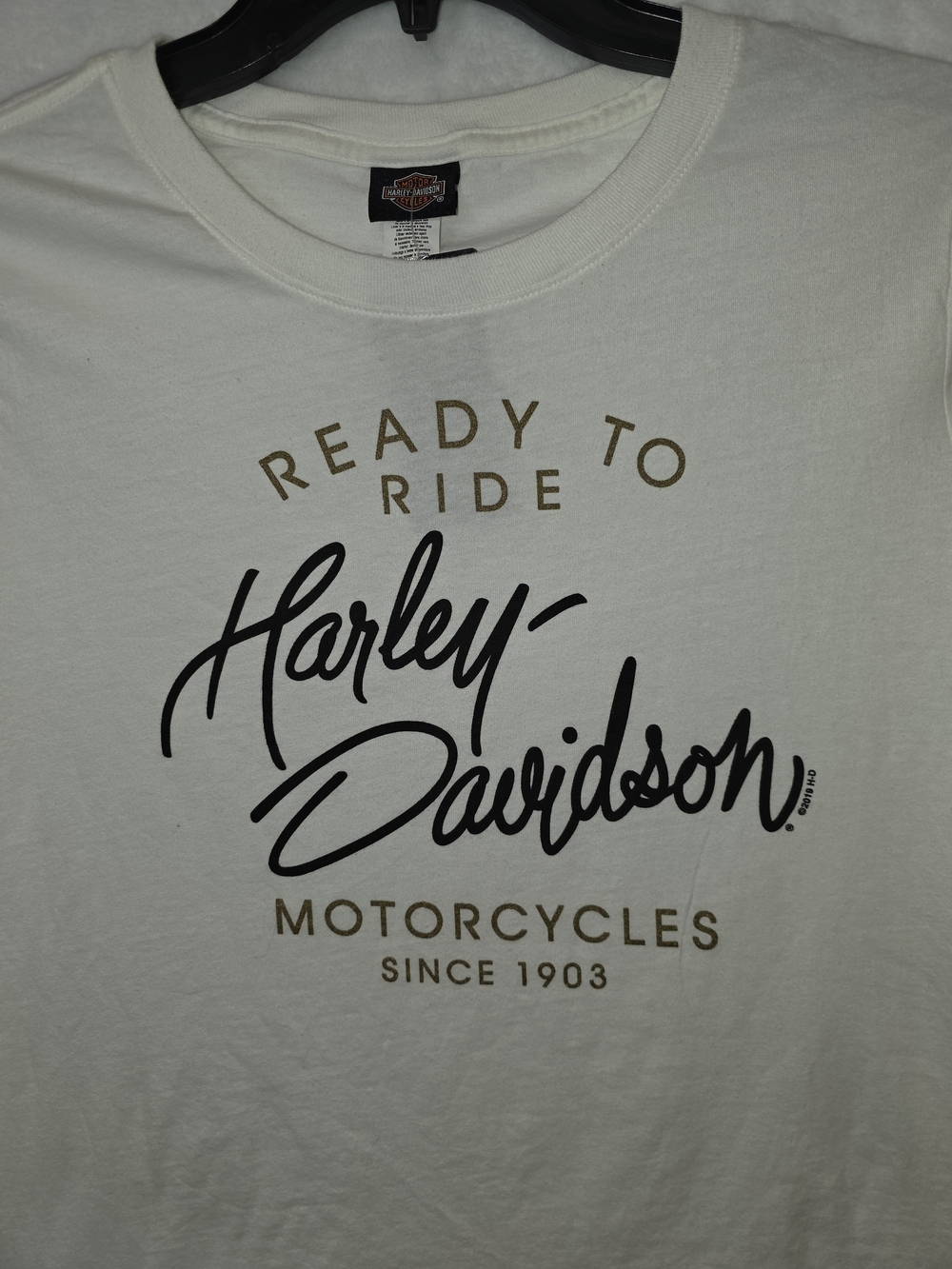 Harley-Davidson Cream Short Sleeve Tee with Black & Gold Script - Picture 2 of 12
